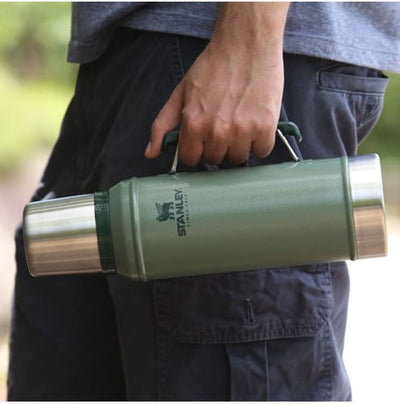 TERMO CLASICO STANLEY C/TAPON CEBADOR 950 ML